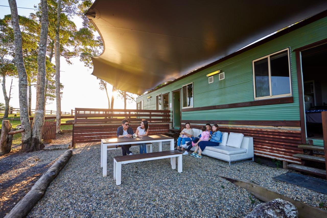 Kur-Cow Farm Escape 35 Minutes From Cairns Hotel Kuranda Exterior photo